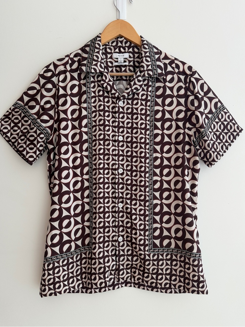 REISS Prentice Shirt Short Sleeve Cuban Collar Geometric Print Lightweight